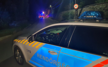 Kerítésnek ütközött egy autó Balatonfüreden, a sofőr életét vesztette