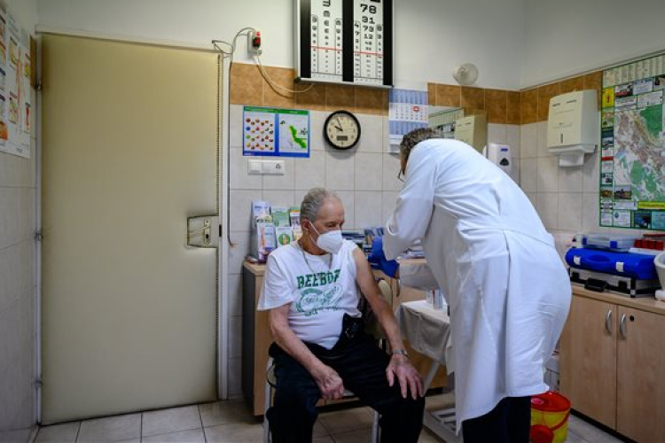 A fővárosban kezdődik a Szputnyik V vakcinával az oltás