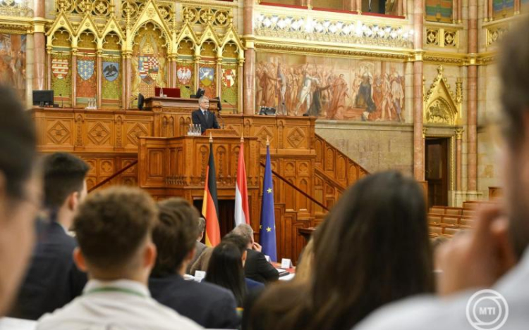 Kövér László: nincs biztosabb szellemi iránytű, mint a józan ész